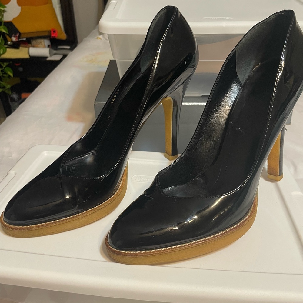 Gucci Classic Black Pumps Sz 40